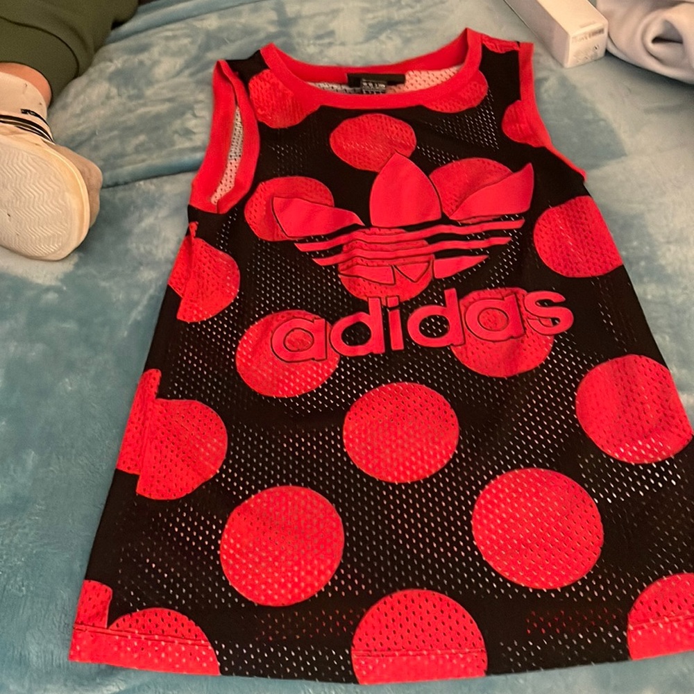 Adidas women’s mesh tank in mint condition